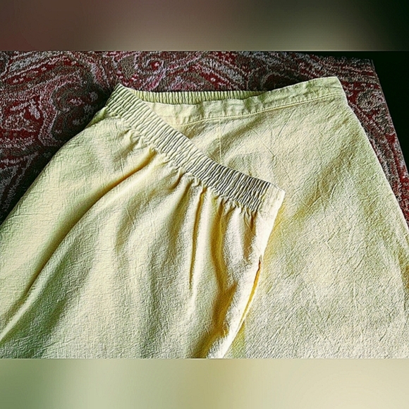 ALFRED DUNNER WOMEN'S PLUS SIZE 24W BRIGHT YELLOW PANTS ELASTIC WAISTBAND NWOT - Picture 4 of 6